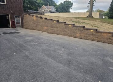 Retaining wall