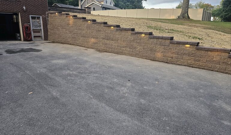 Retaining wall