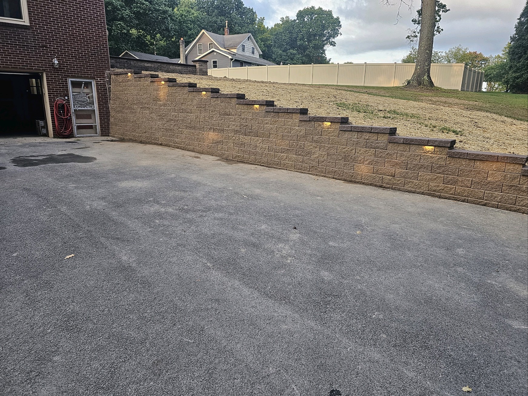 Retaining wall