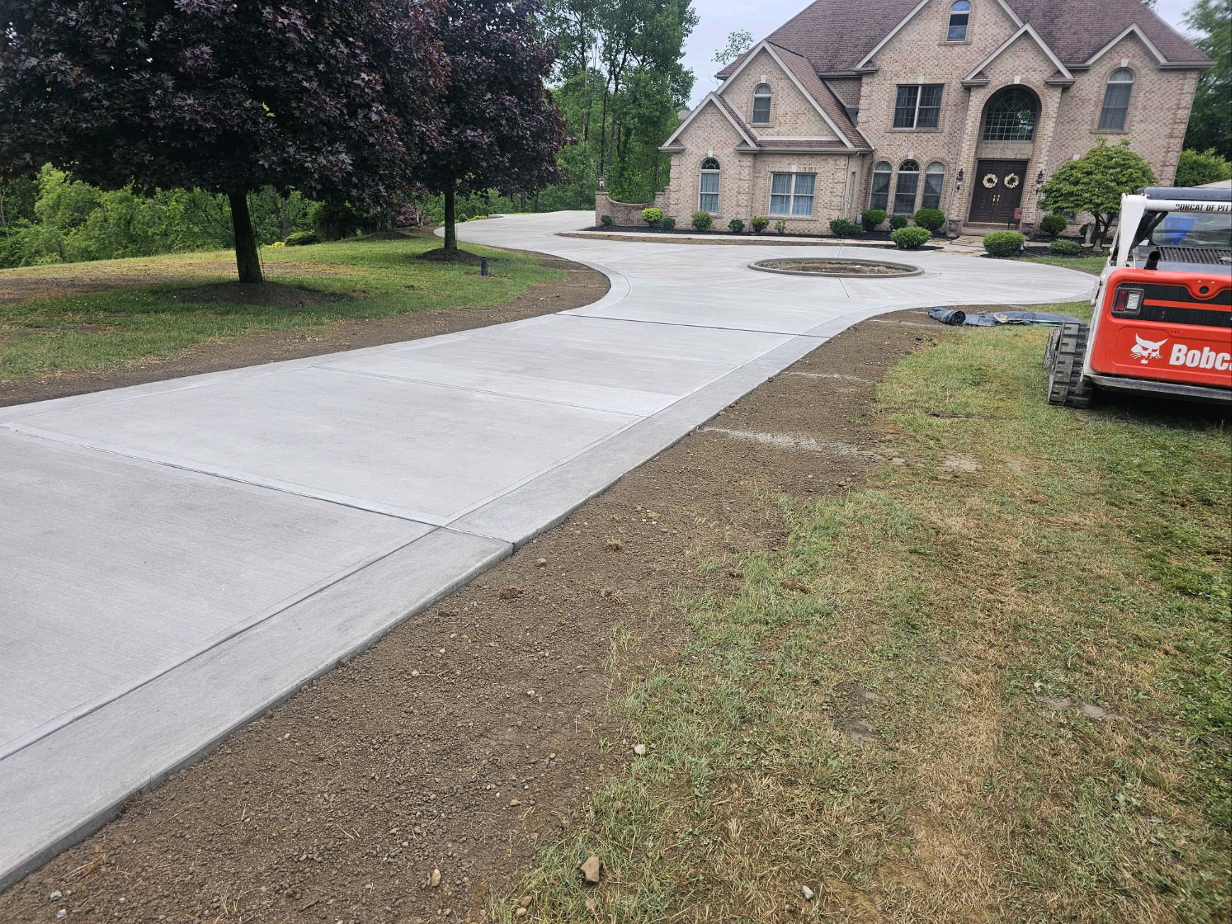 A residential concrete driveway Pittsburgh, PA