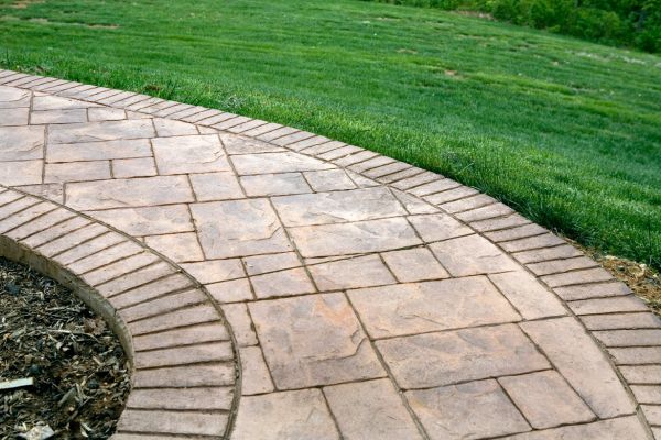 Concrete elements enhancing commercial property